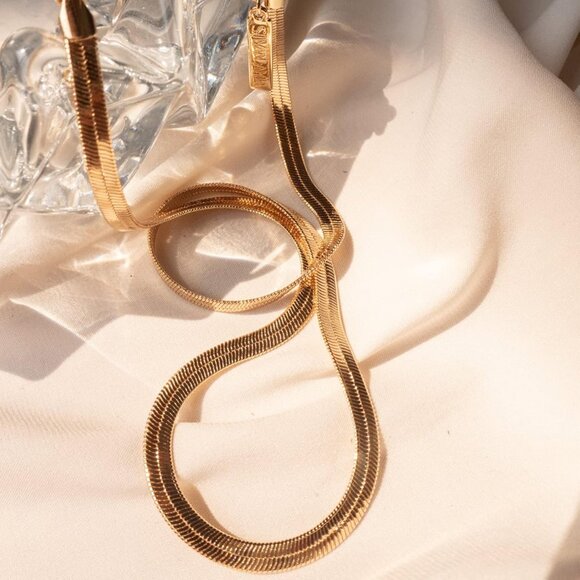 ⚡Snake Chain Herringbone Necklace For Women Gold Filled 14K Gold Silver Plated - Picture 6 of 7